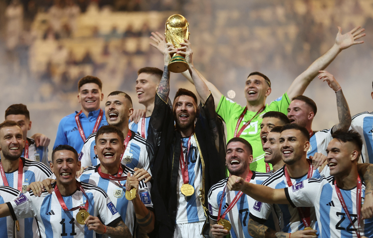 Lionel Messi, Paulo Dybala, Rodrigo de Paul in new Argentina home shirt